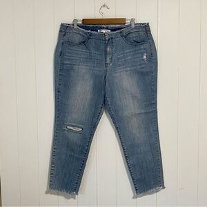 MINED raw edge distressed ankle jeans size 18